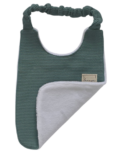 Babero Montessori SAVAGE LINE verde de algodón orgánico con reverso de rizo de bambú para bebés de 3 a 6 meses