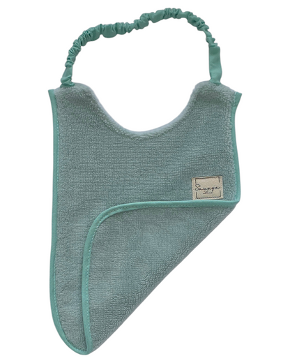 Babero SAVAGE LINE de rizo de bambú color verde menta con diseño elástico Montessori para bebés de 6 a 18 meses