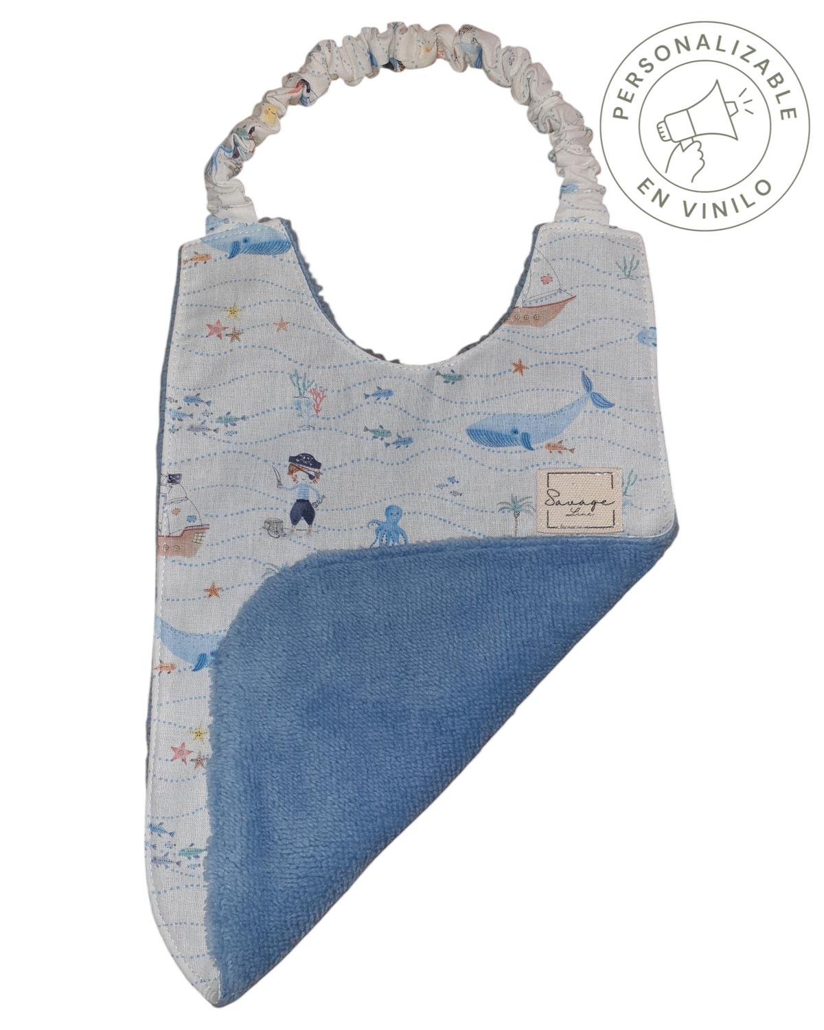 Babero Montessori SAVAGE LINE con estampado de piratas, algodón orgánico y reverso de rizo de bambú azul
