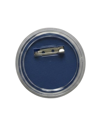 Chapa intercambiable azul para corona de cumpleaños SAVAGE LINE con cierre de alfiler metálico en la parte trasera