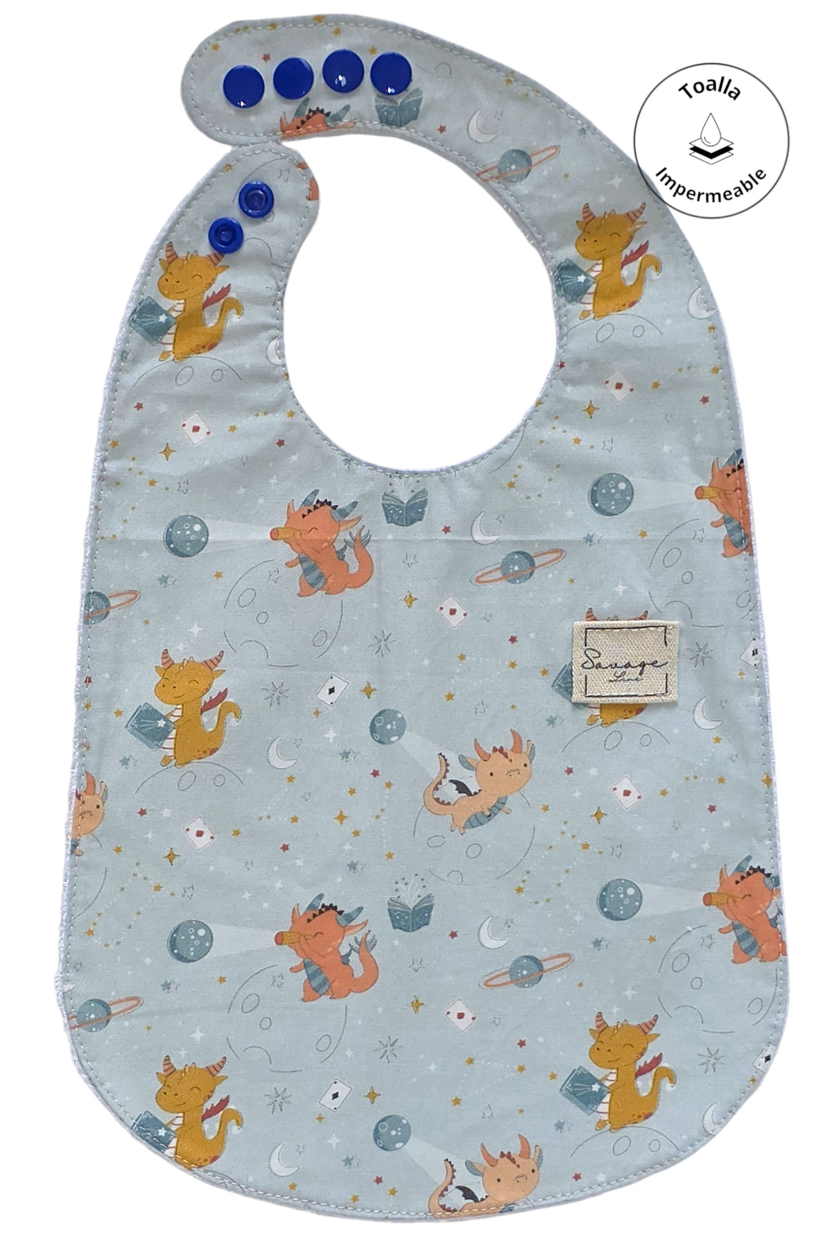 Babero evolutivo SAVAGE LINE de algodón con estampado de dragones y fondo azul claro, ajustable para bebés.
